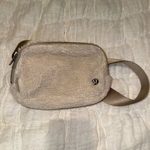 Lululemon Fleece Belt Bag Excellent Condition Ivory Neutral White